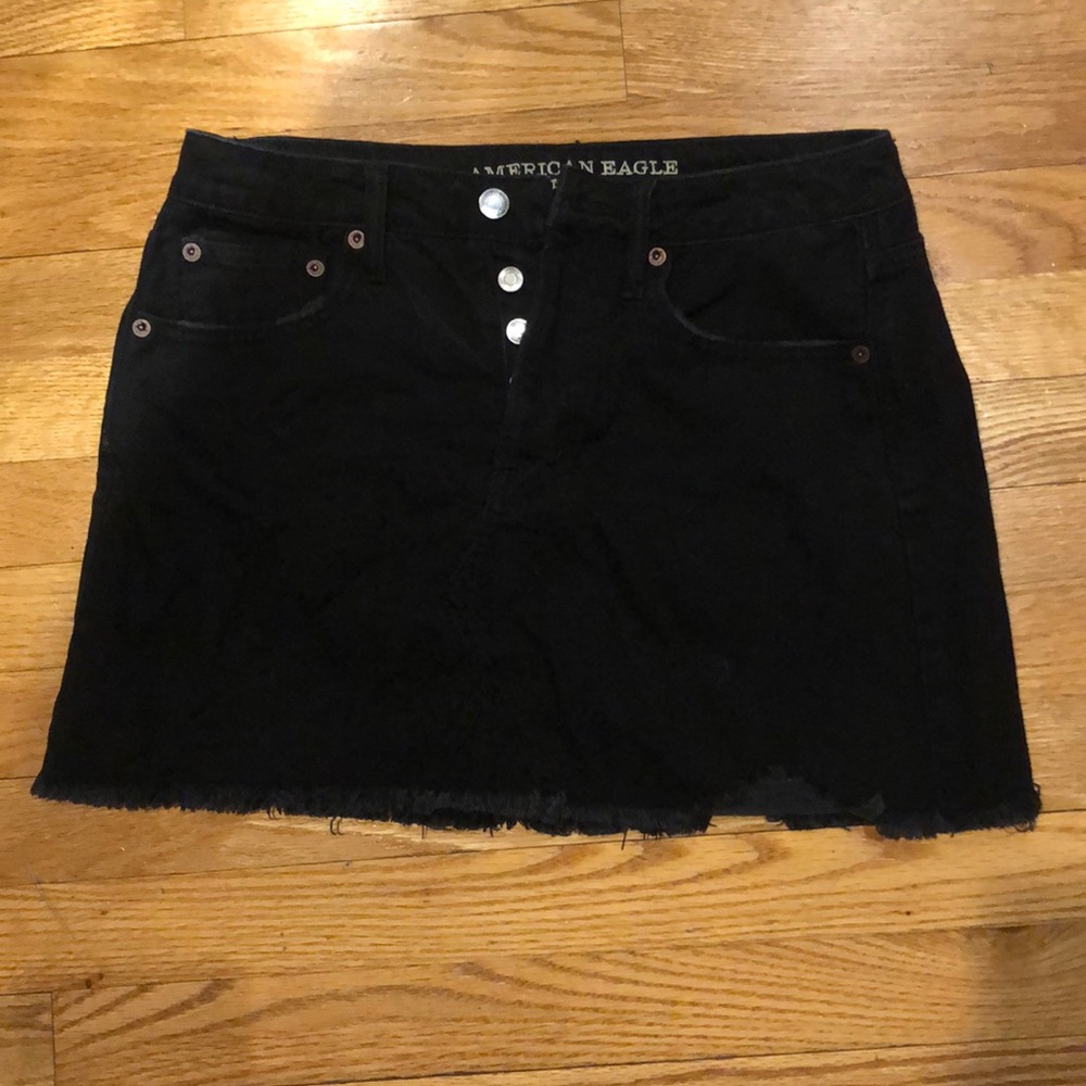 American eagle black jean mini skirt S6